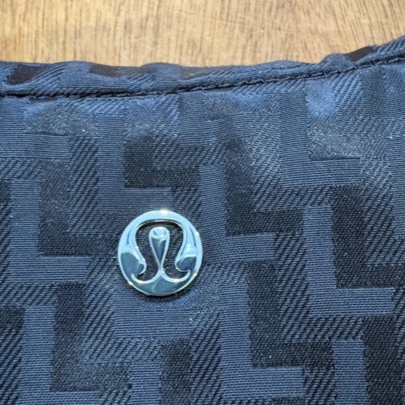 City Essentials Shoulder Bag 4L L Monogram Jacquard